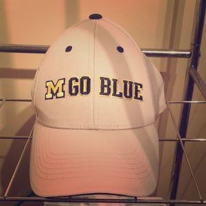 🦋 Michigan University ‘Go Blue!’ Cap 🦋